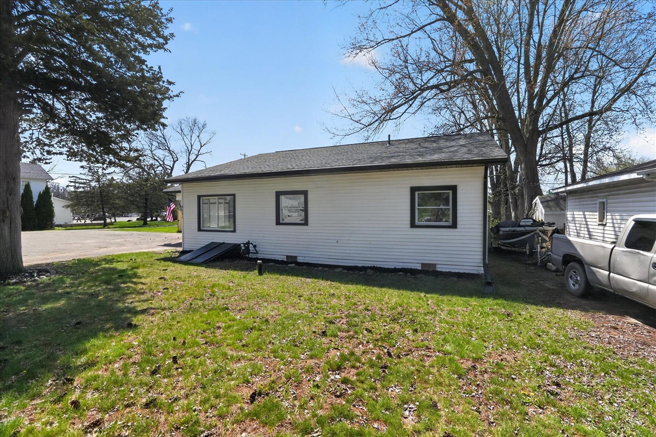 3531 Hudson Road, Osseo, MI, 49266-9631