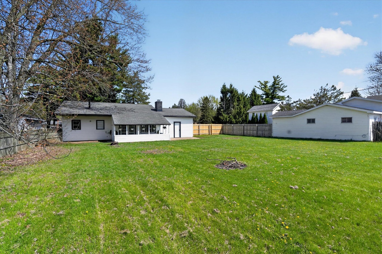 3531 Hudson Road, Osseo, MI, 49266-9631