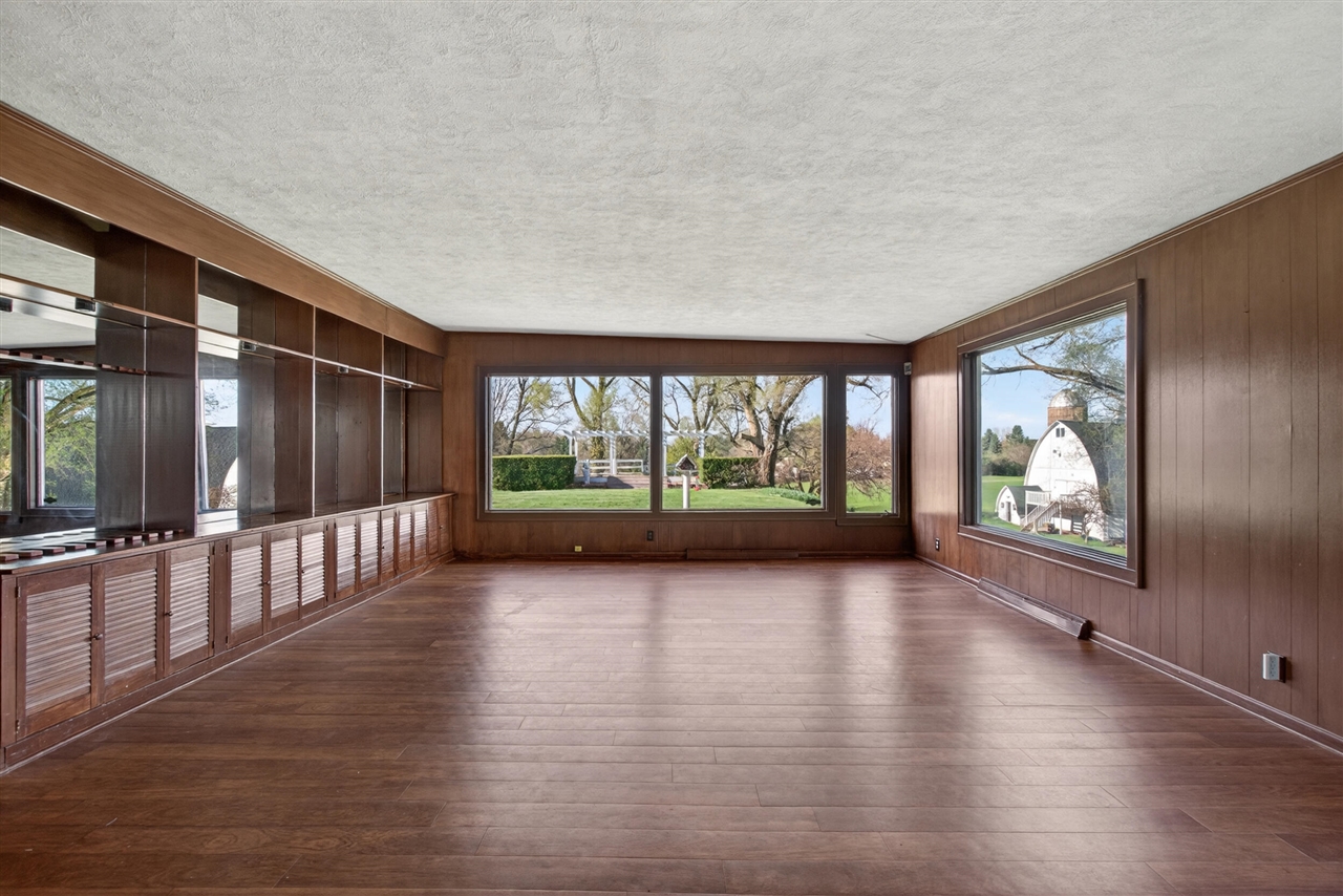 6231 Moon Lake Road, Jackson, MI, 49201-8578