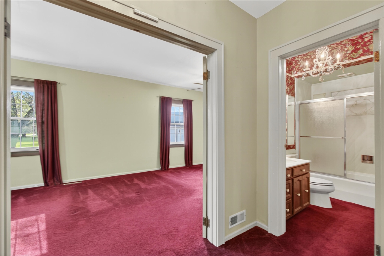 6231 Moon Lake Road, Jackson, MI, 49201-8578