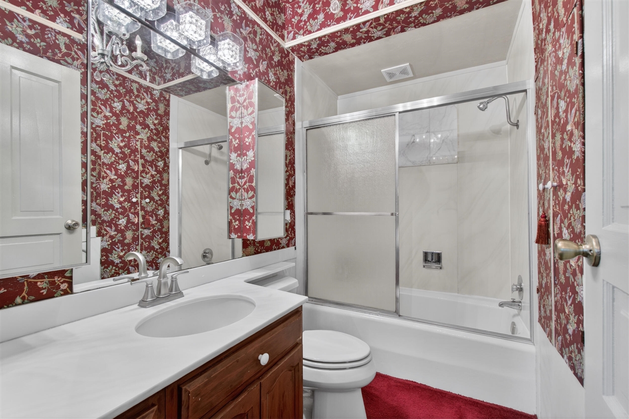 6231 Moon Lake Road, Jackson, MI, 49201-8578