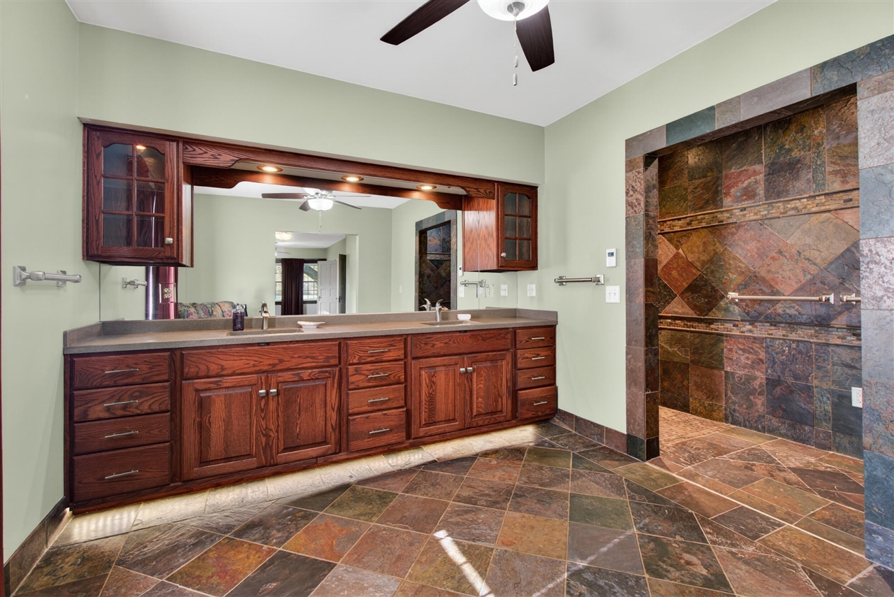 6231 Moon Lake Road, Jackson, MI, 49201-8578
