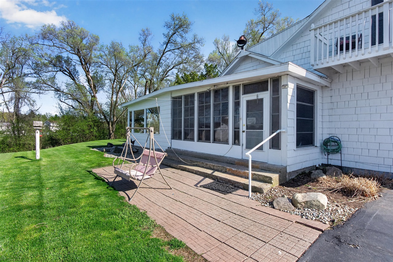 6231 Moon Lake Road, Jackson, MI, 49201-8578