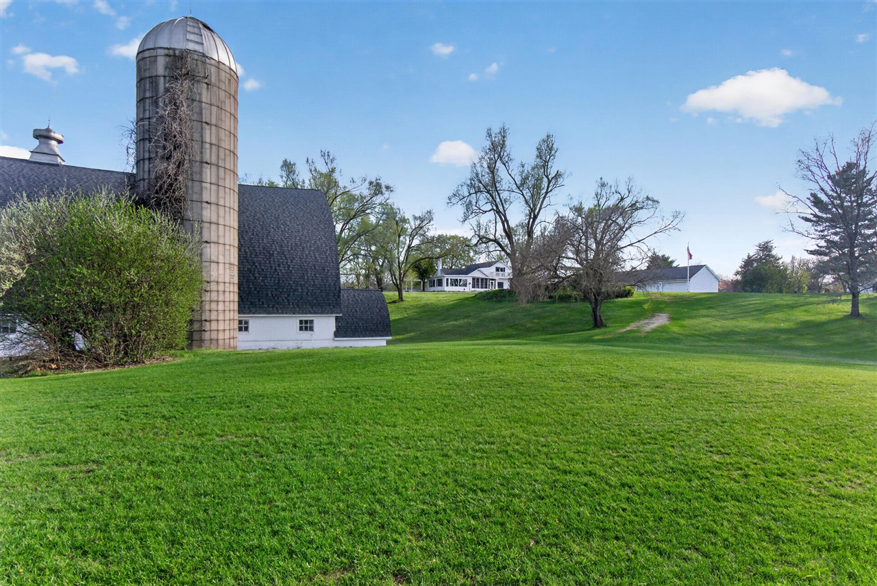 6231 Moon Lake Road, Jackson, MI, 49201-8578