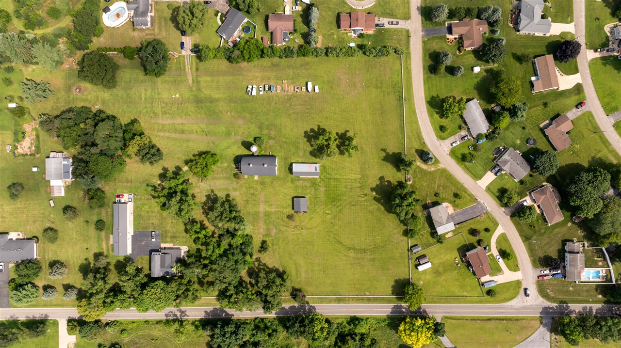 6231 Moon Lake Road, Jackson, MI, 49201-8578