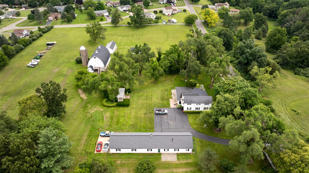 6231 Moon Lake Road, Jackson, MI, 49201-8578