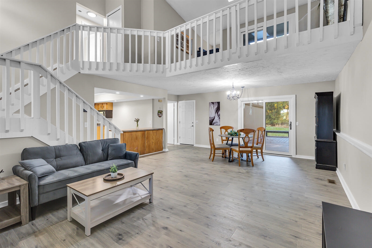 4042 Burns Road, Howell, MI, 48855-9224