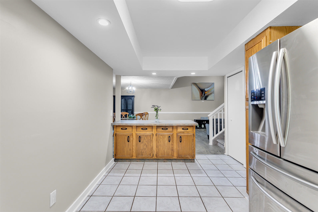 4042 Burns Road, Howell, MI, 48855-9224