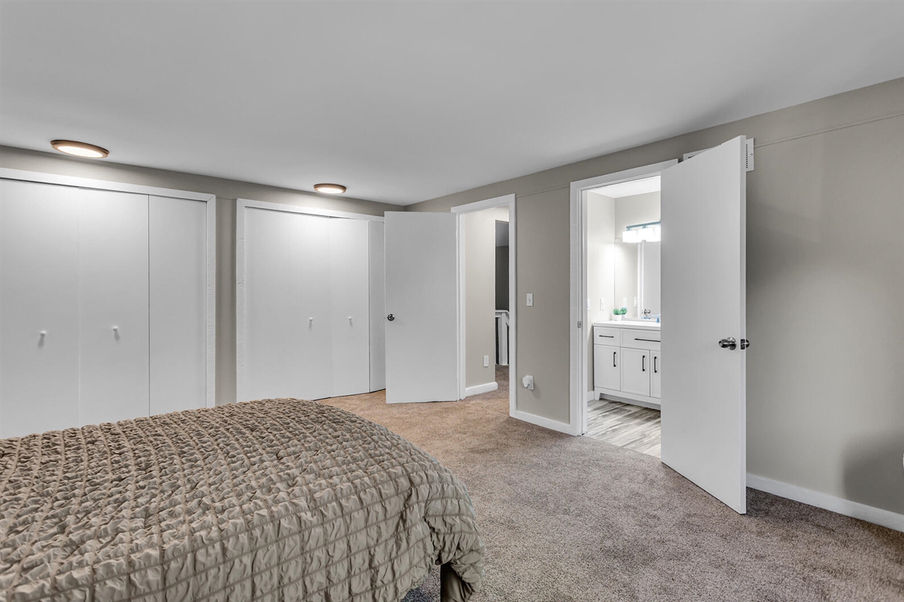 4042 Burns Road, Howell, MI, 48855-9224