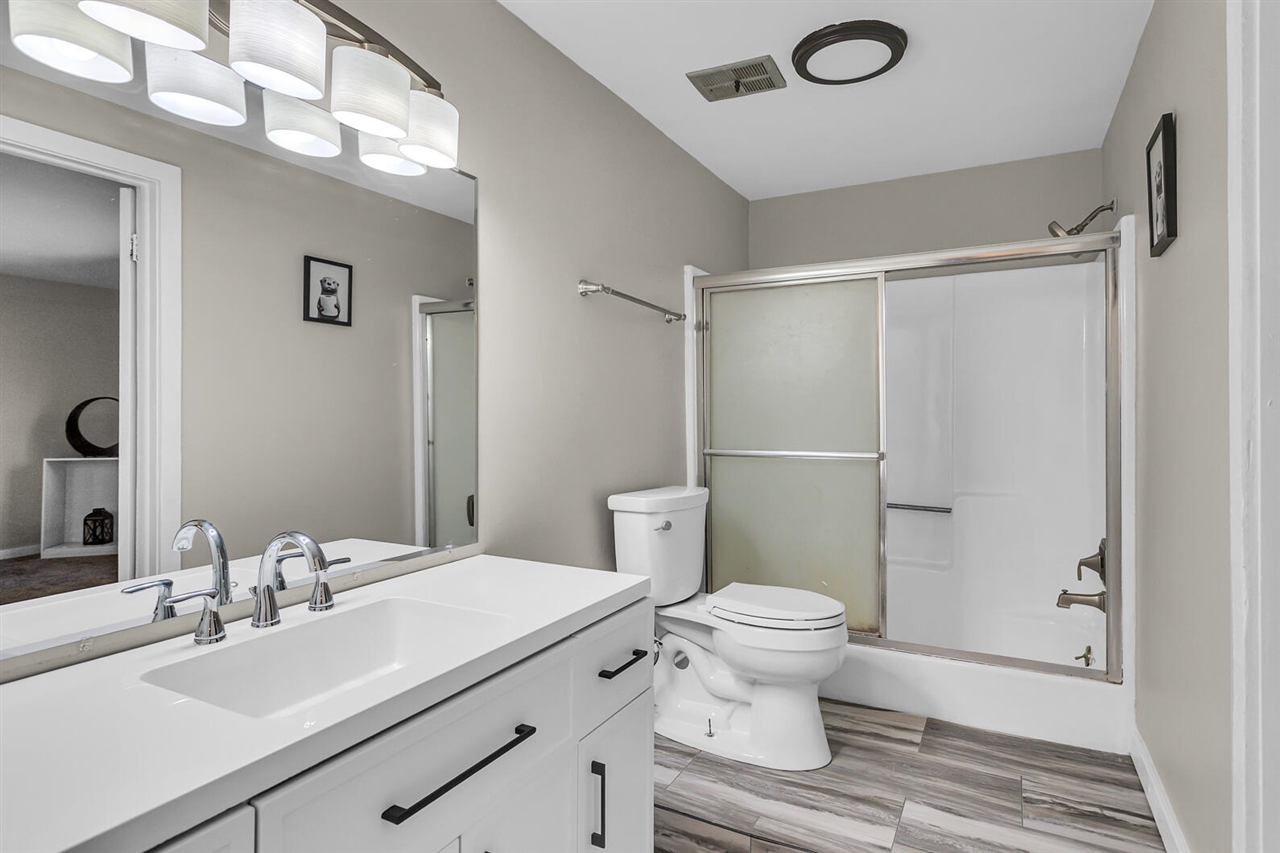 4042 Burns Road, Howell, MI, 48855-9224
