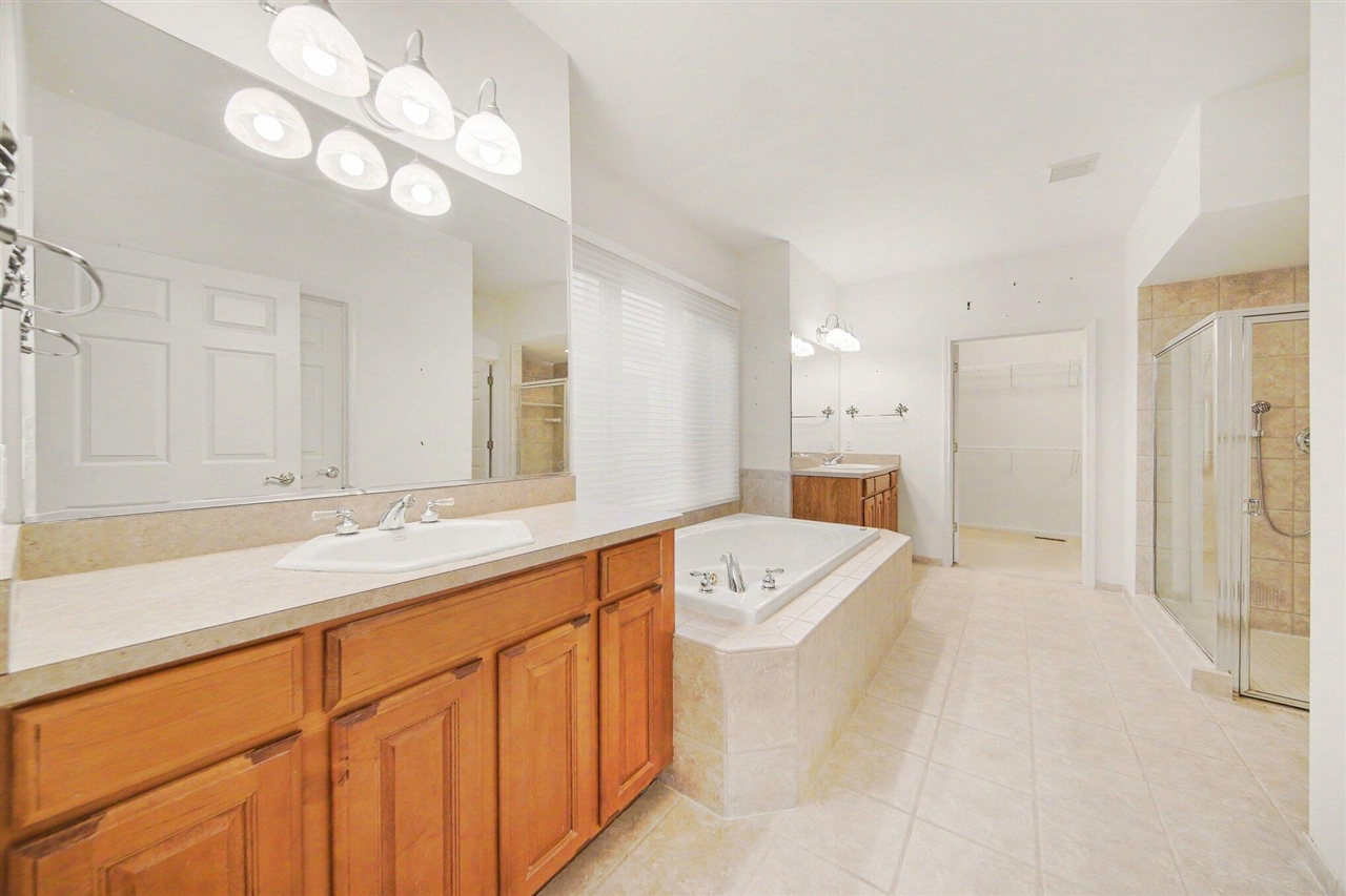 5496 Pinnacle Court, Ann Arbor, MI, 48108-8663