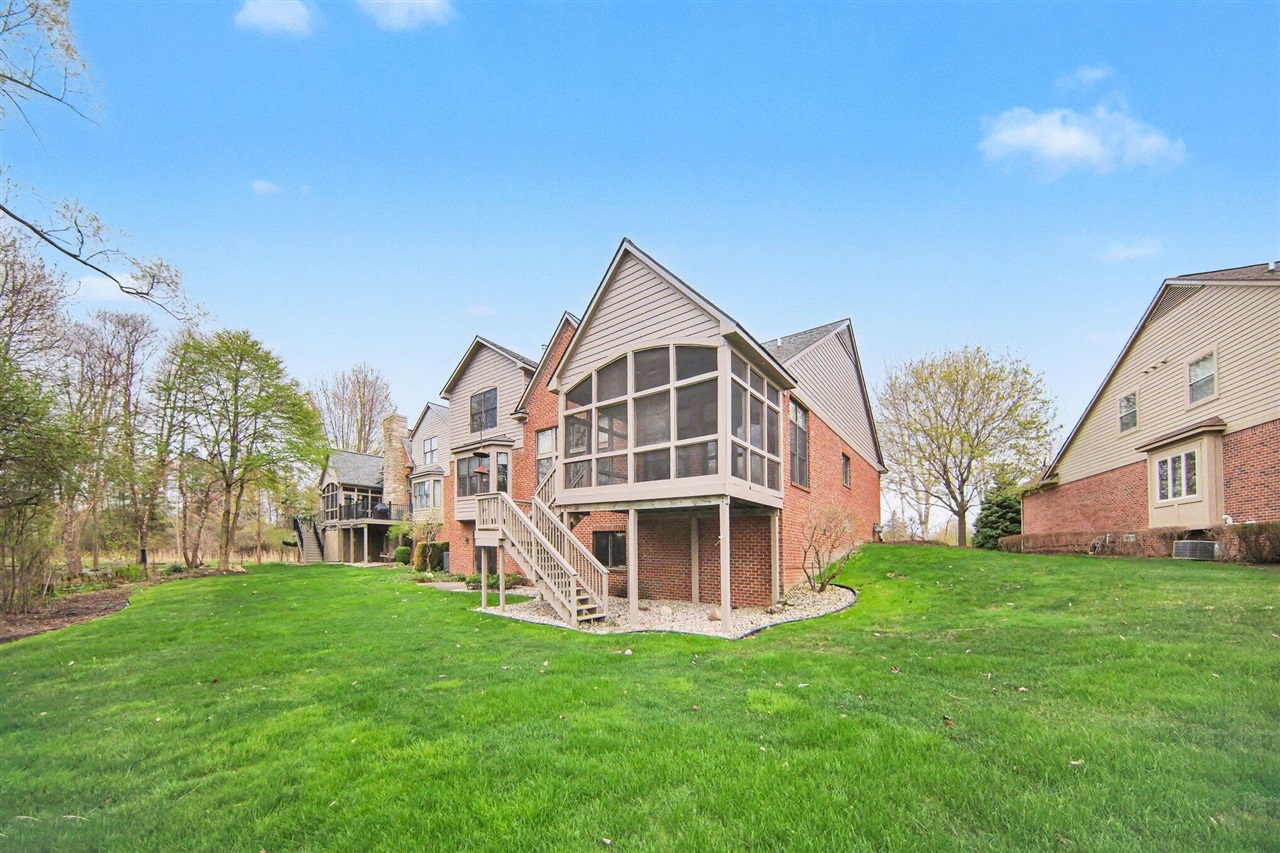 5496 Pinnacle Court, Ann Arbor, MI, 48108-8663