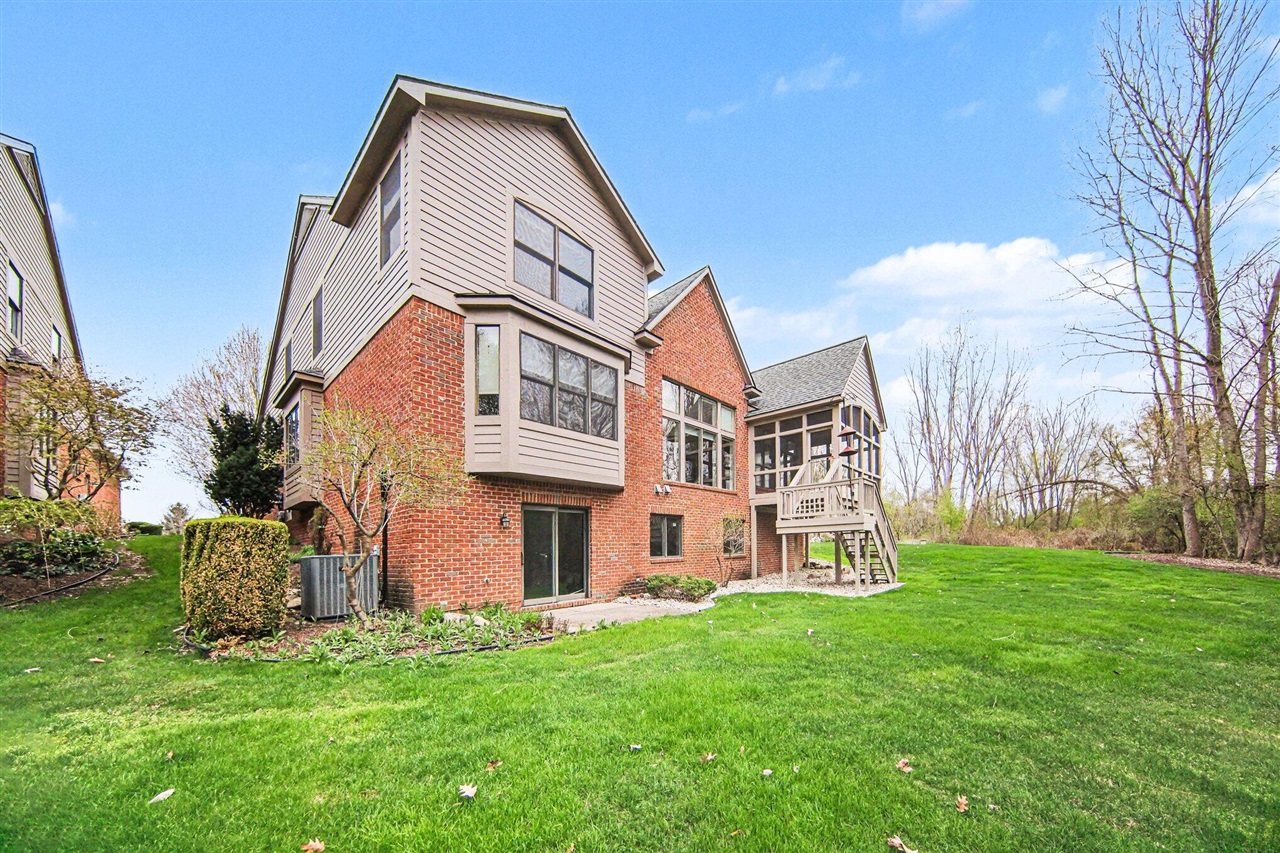 5496 Pinnacle Court, Ann Arbor, MI, 48108-8663