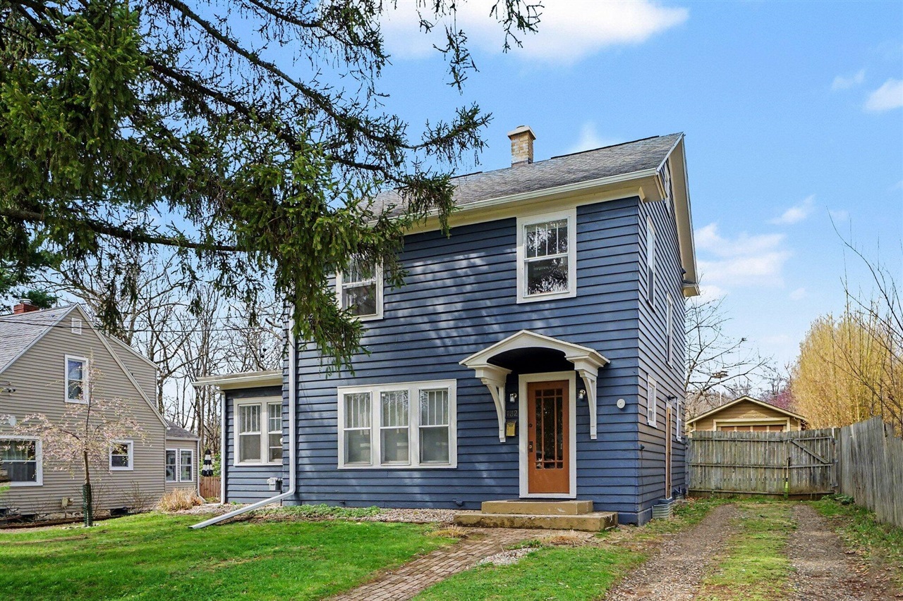 132 S Dartmouth Street, Kalamazoo, MI, 49006-4321