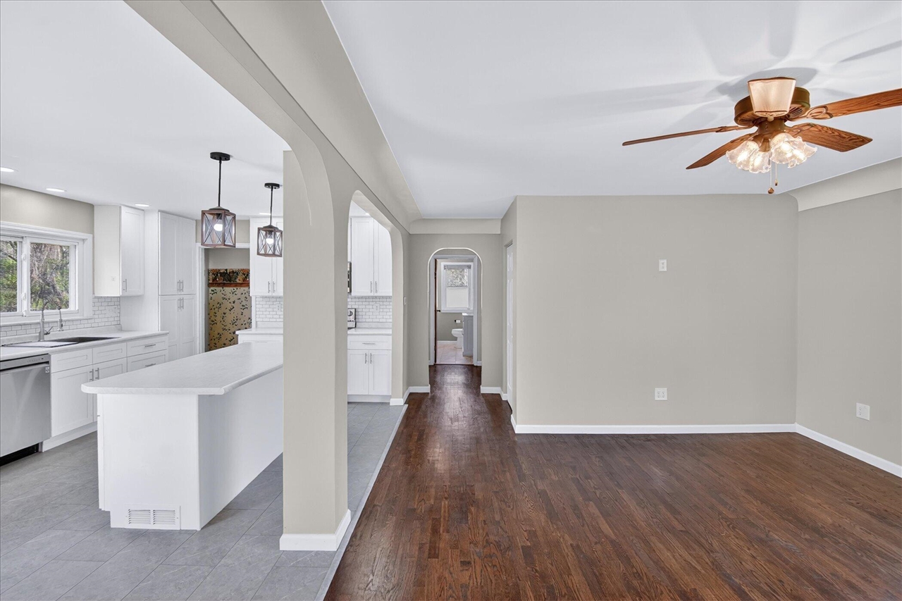 2883 W Parnall Road, Jackson, MI, 49201-9082