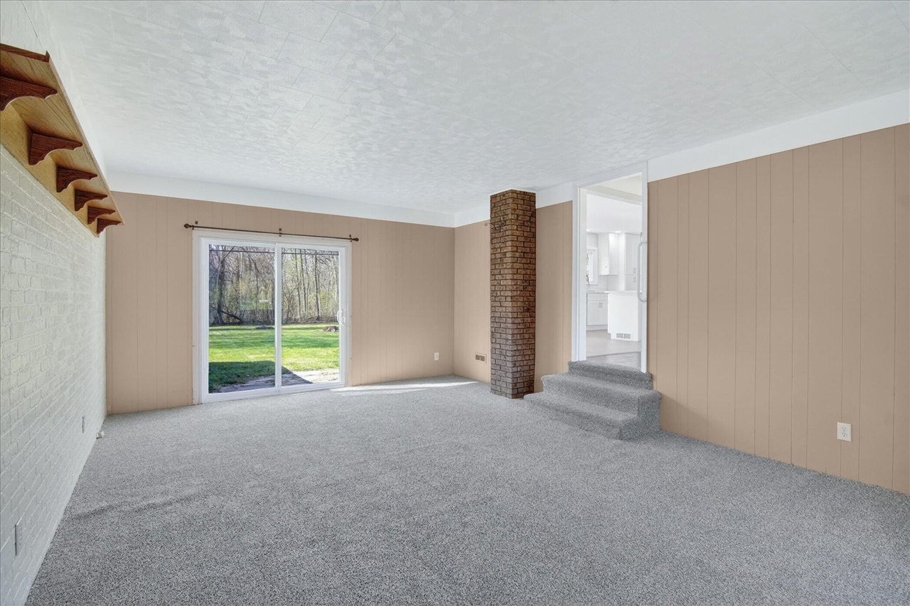 2883 W Parnall Road, Jackson, MI, 49201-9082