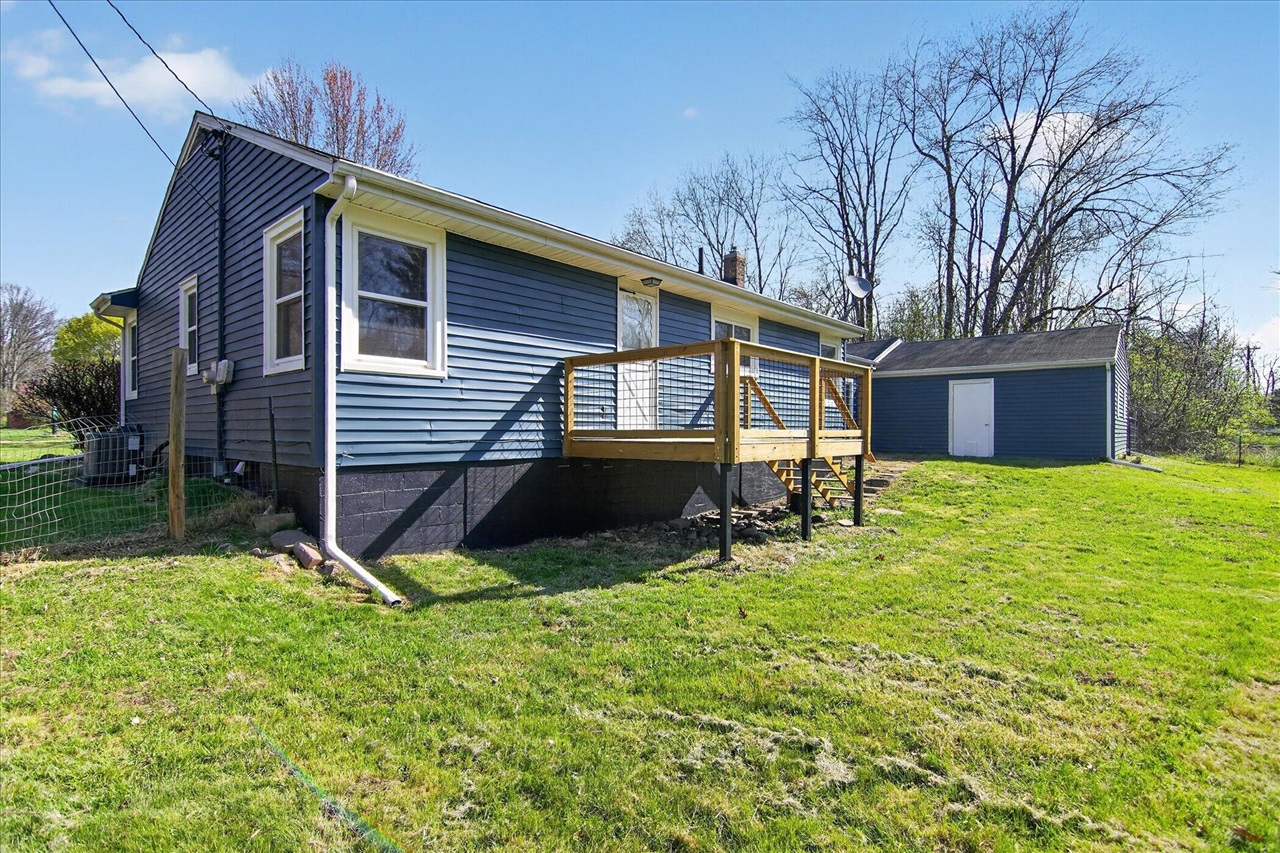 2883 W Parnall Road, Jackson, MI, 49201-9082