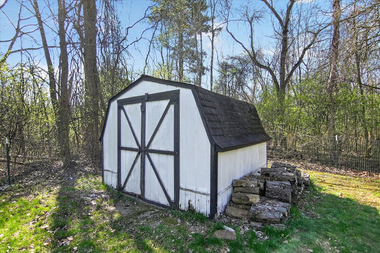 2883 W Parnall Road, Jackson, MI, 49201-9082