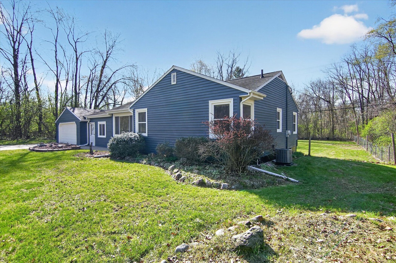 2883 W Parnall Road, Jackson, MI, 49201-9082