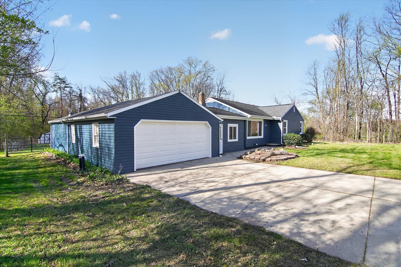 2883 W Parnall Road, Jackson, MI, 49201-9082