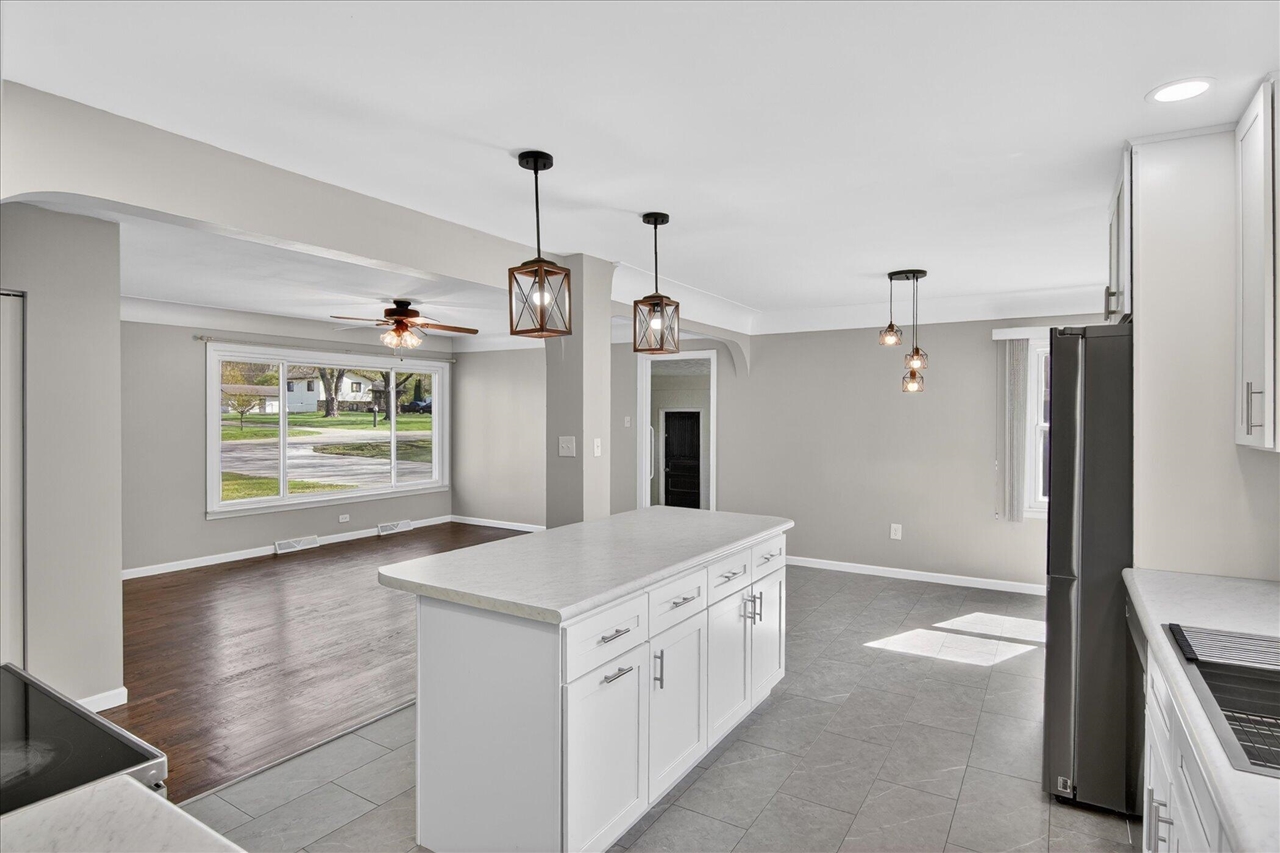 2883 W Parnall Road, Jackson, MI, 49201-9082