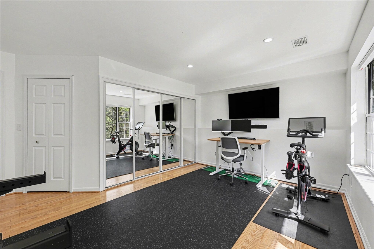 220 Lyn Anne Court, Ann Arbor, MI, 48103-3400