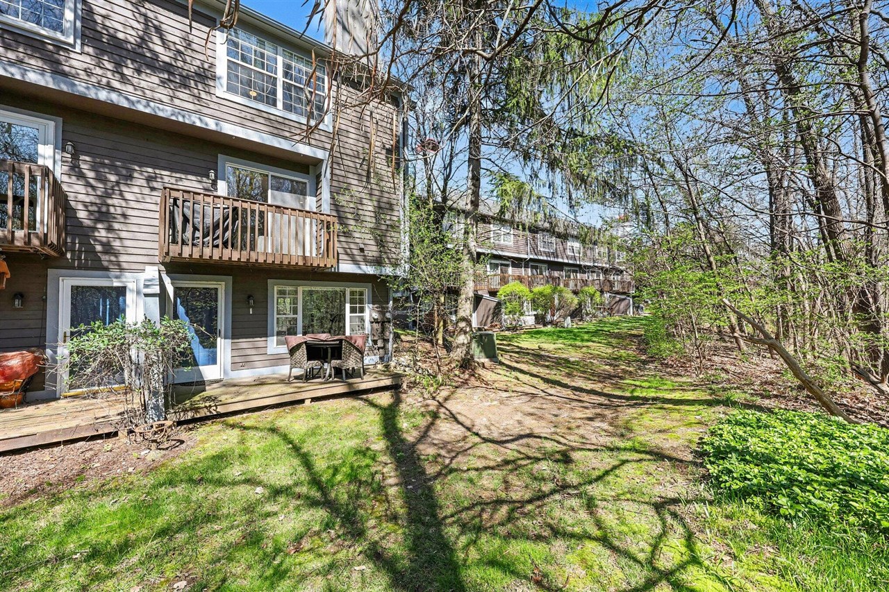 220 Lyn Anne Court, Ann Arbor, MI, 48103-3400