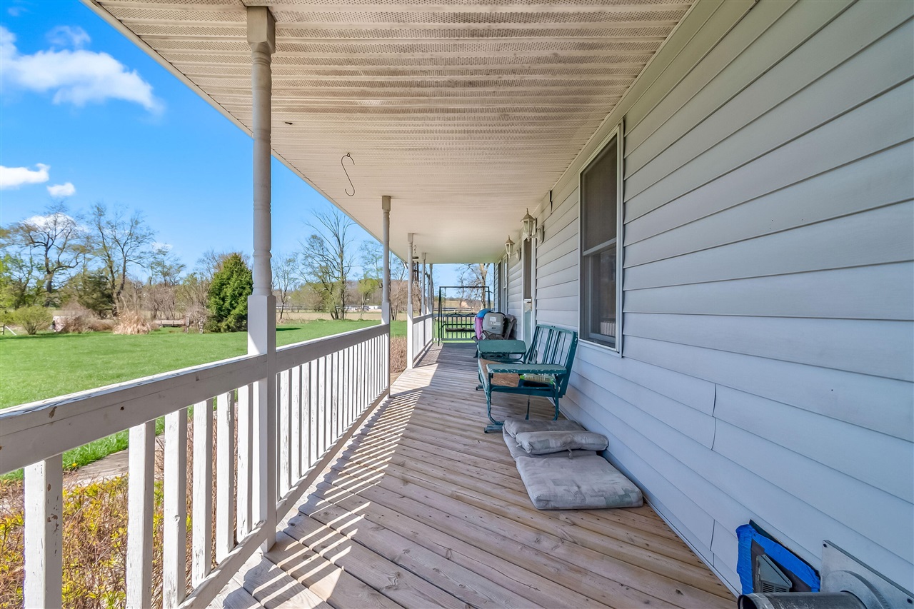 320 Jonesville Road, Jonesville, MI, 49250-9692