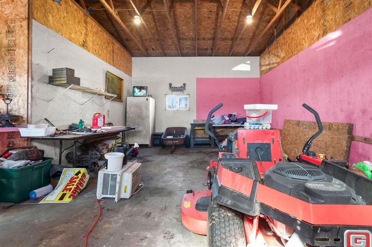 320 Jonesville Road, Jonesville, MI, 49250-9692