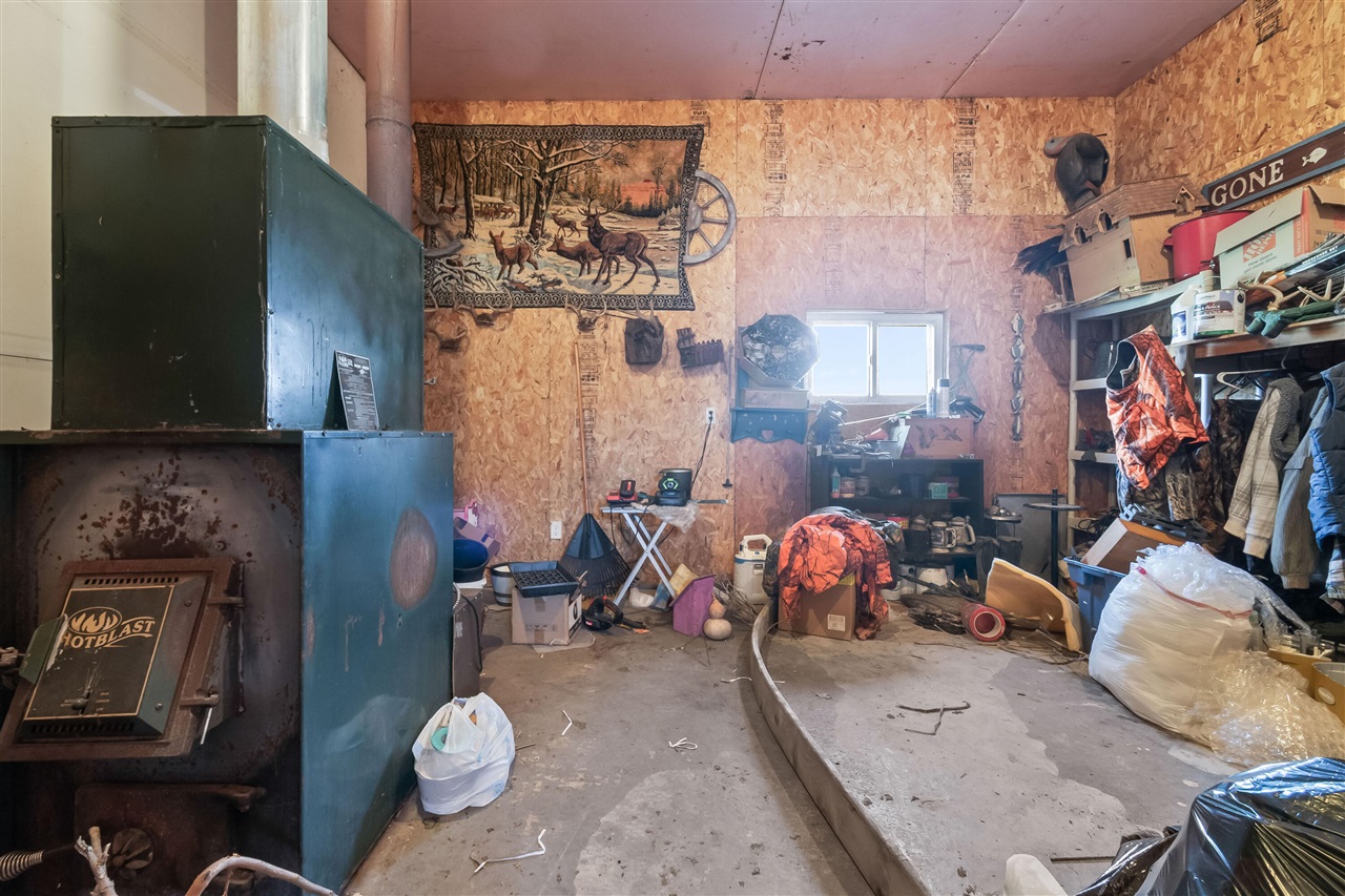 320 Jonesville Road, Jonesville, MI, 49250-9692