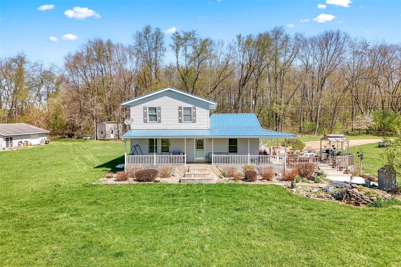 320 Jonesville Road, Jonesville, MI, 49250-9692