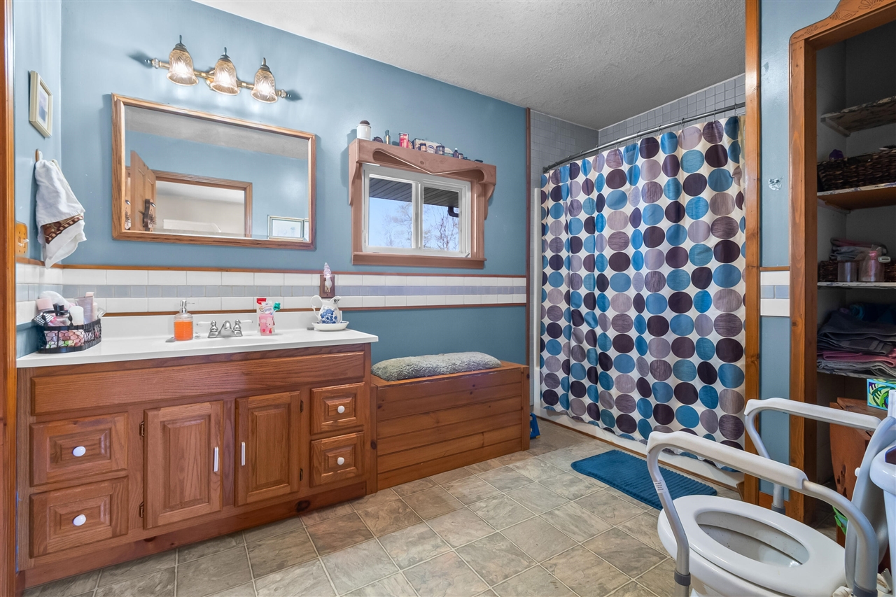 320 Jonesville Road, Jonesville, MI, 49250-9692