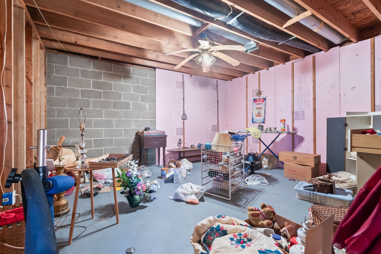 320 Jonesville Road, Jonesville, MI, 49250-9692