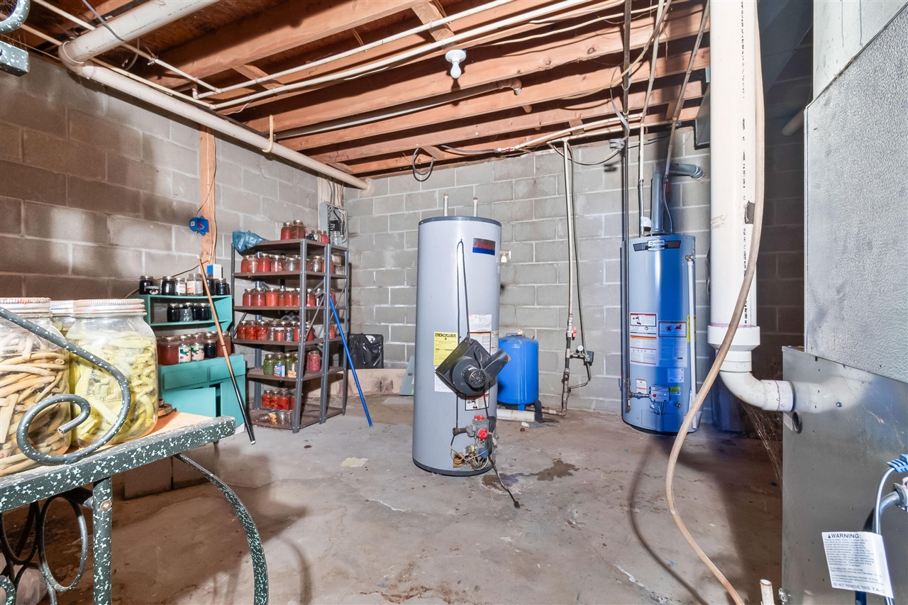 320 Jonesville Road, Jonesville, MI, 49250-9692