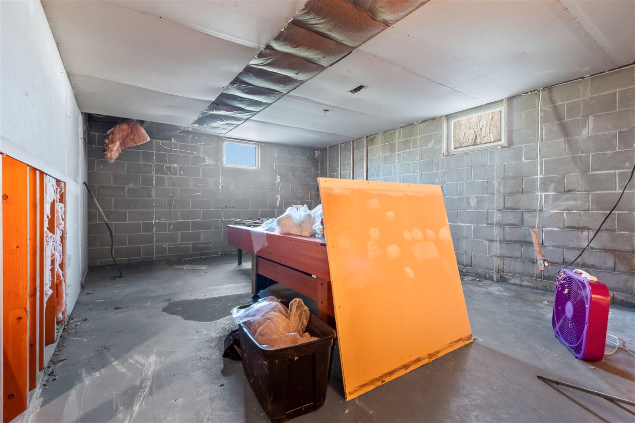 320 Jonesville Road, Jonesville, MI, 49250-9692