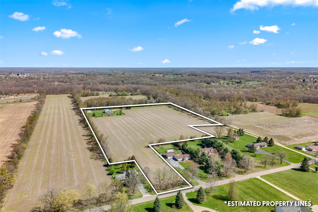 320 Jonesville Road, Jonesville, MI, 49250-9692