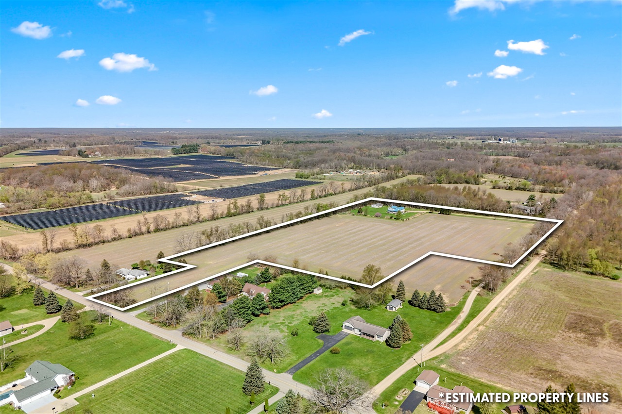 320 Jonesville Road, Jonesville, MI, 49250-9692