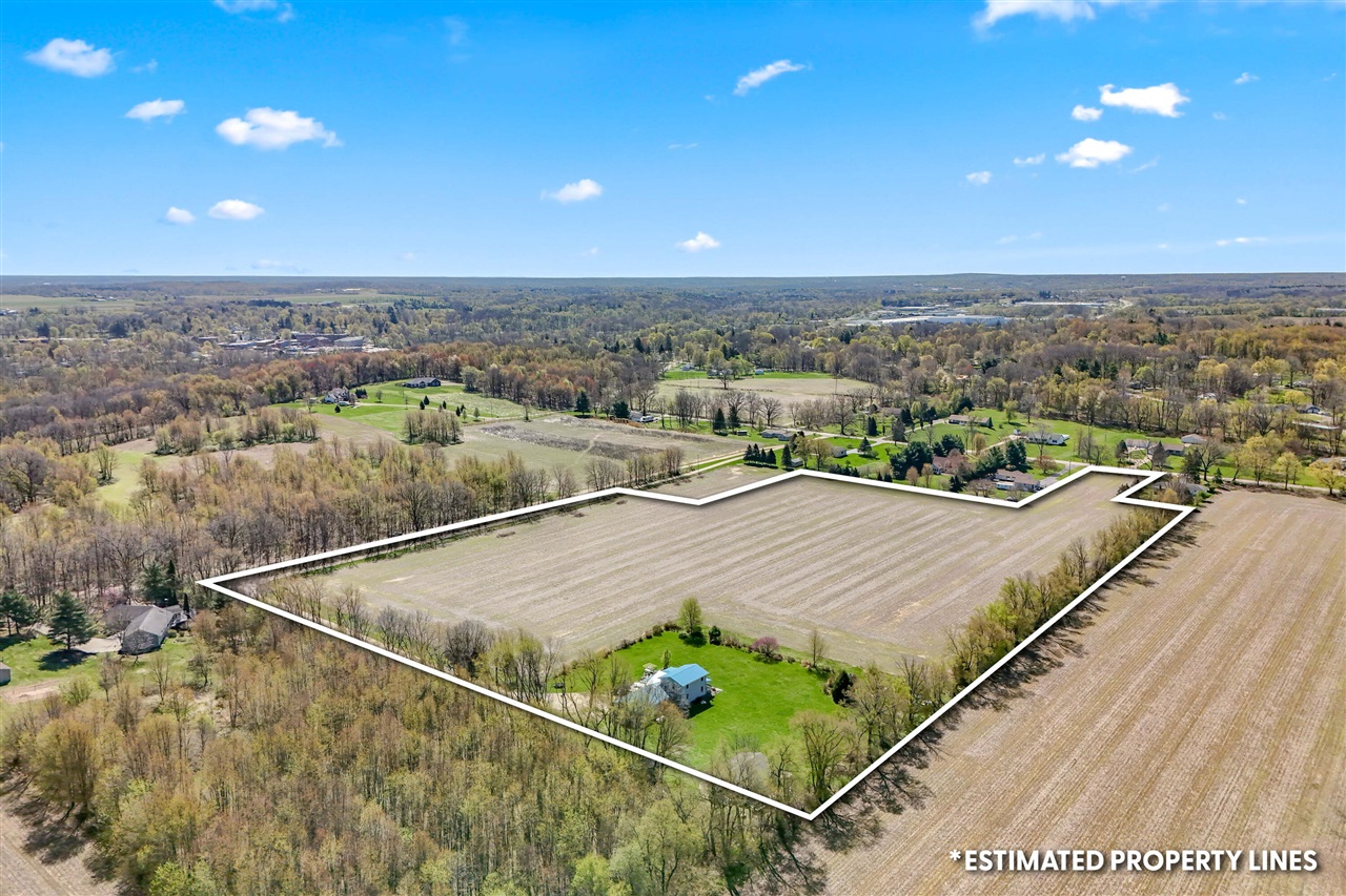 320 Jonesville Road, Jonesville, MI, 49250-9692