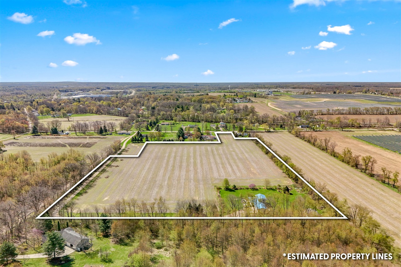 320 Jonesville Road, Jonesville, MI, 49250-9692