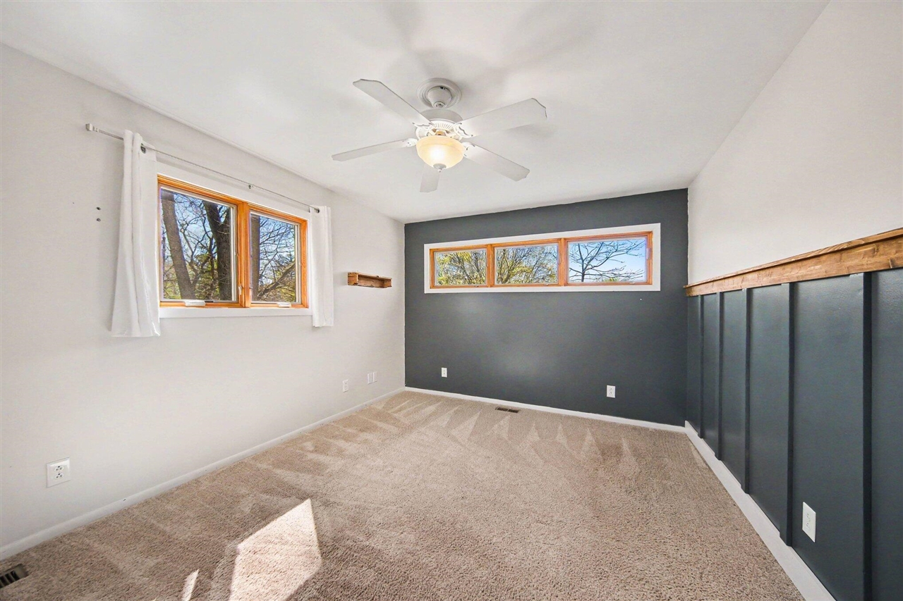 1235 Winifred Street, Jackson, MI, 49202-1946