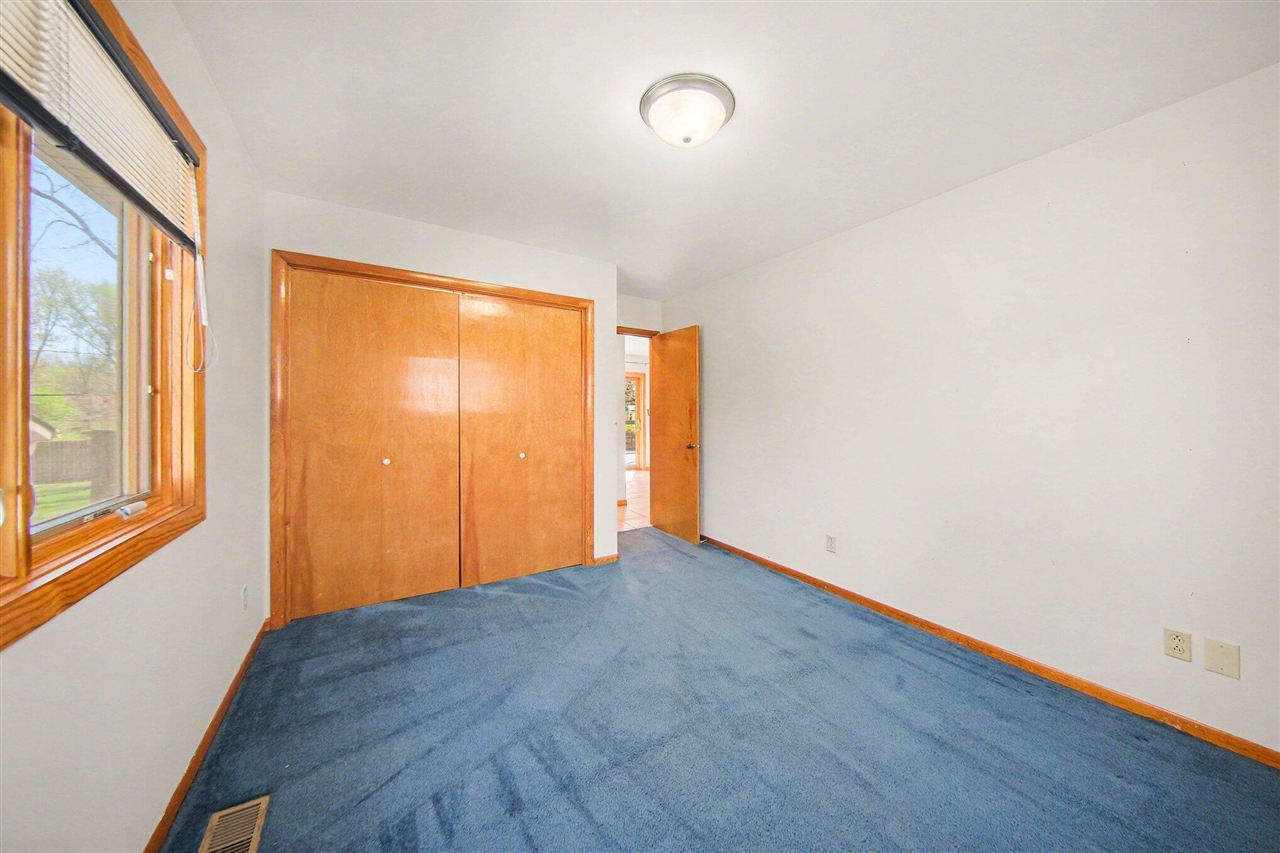 1235 Winifred Street, Jackson, MI, 49202-1946