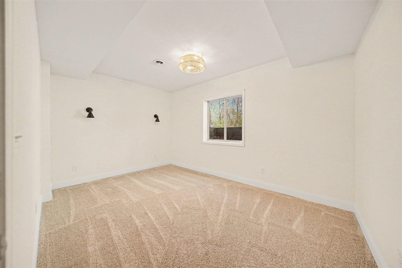 1235 Winifred Street, Jackson, MI, 49202-1946