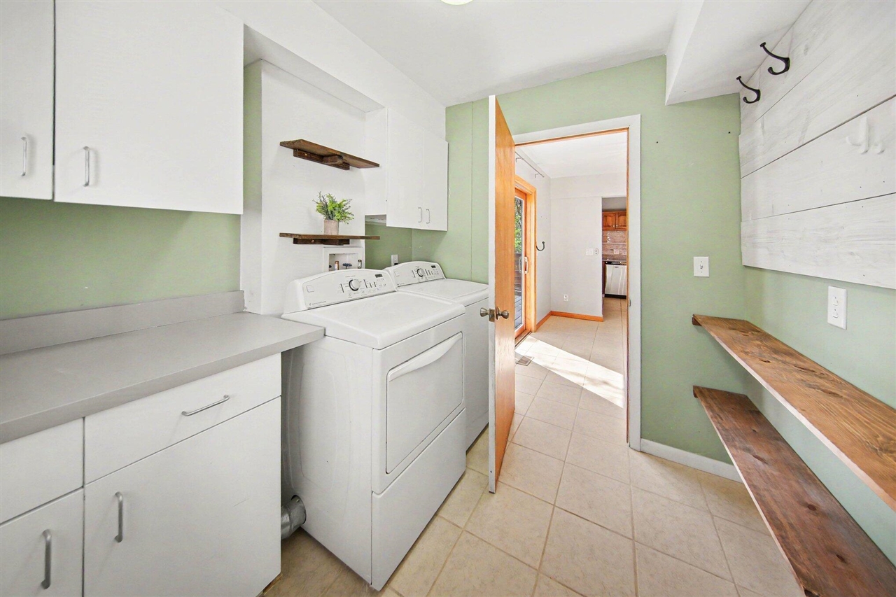 1235 Winifred Street, Jackson, MI, 49202-1946