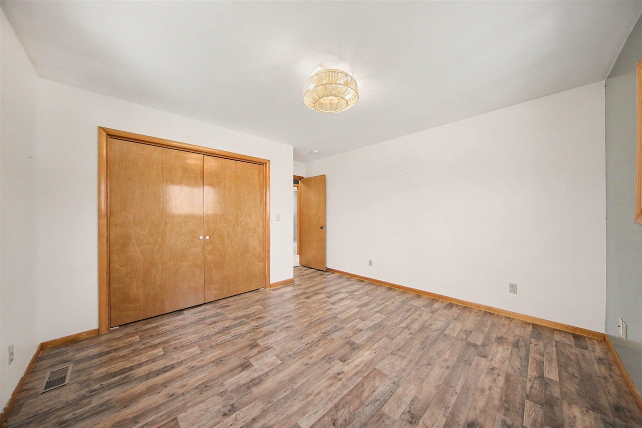 1235 Winifred Street, Jackson, MI, 49202-1946