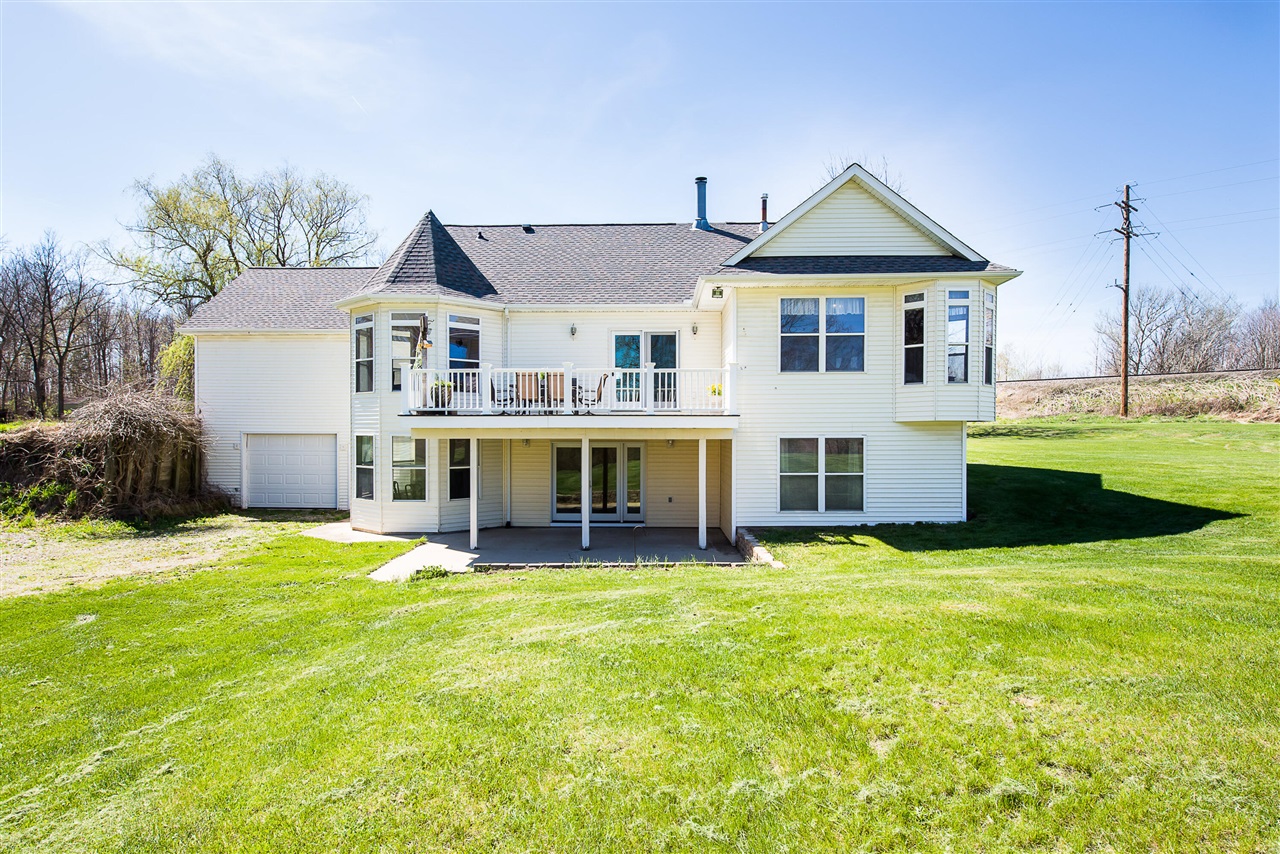 17275 Garvey Road, Chelsea, MI, 48118-9328