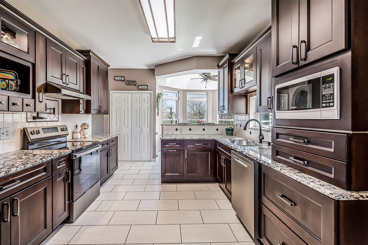 17275 Garvey Road, Chelsea, MI, 48118-9328