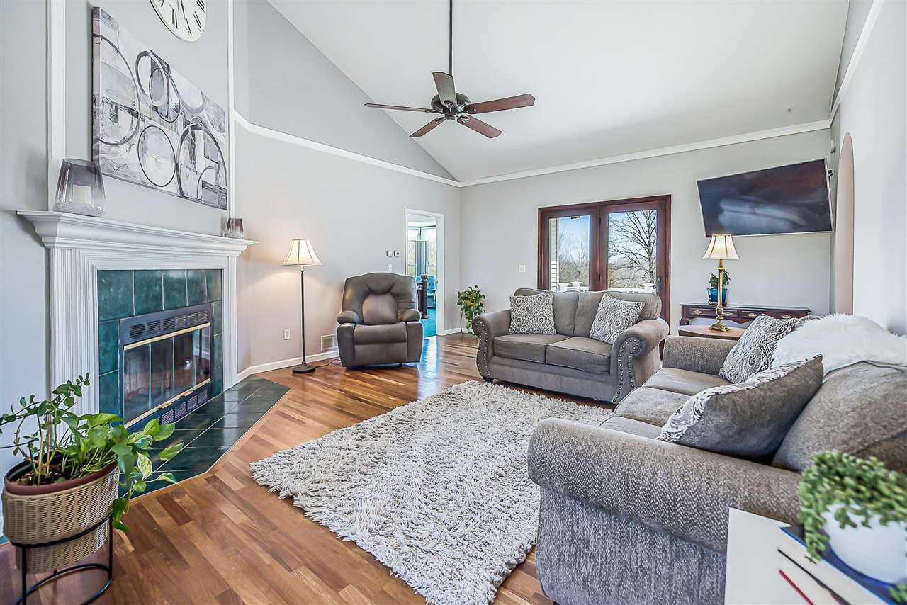 17275 Garvey Road, Chelsea, MI, 48118-9328