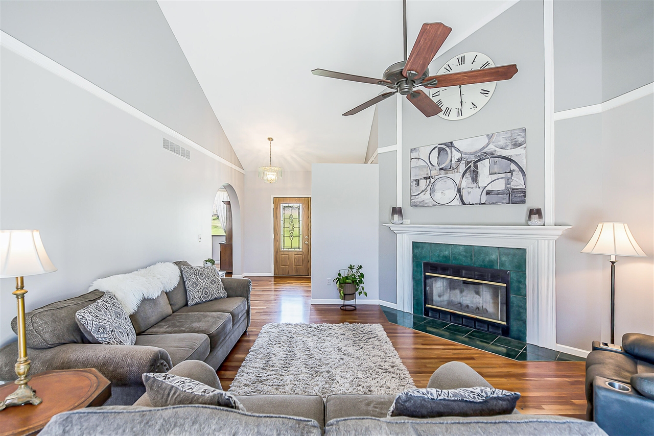 17275 Garvey Road, Chelsea, MI, 48118-9328