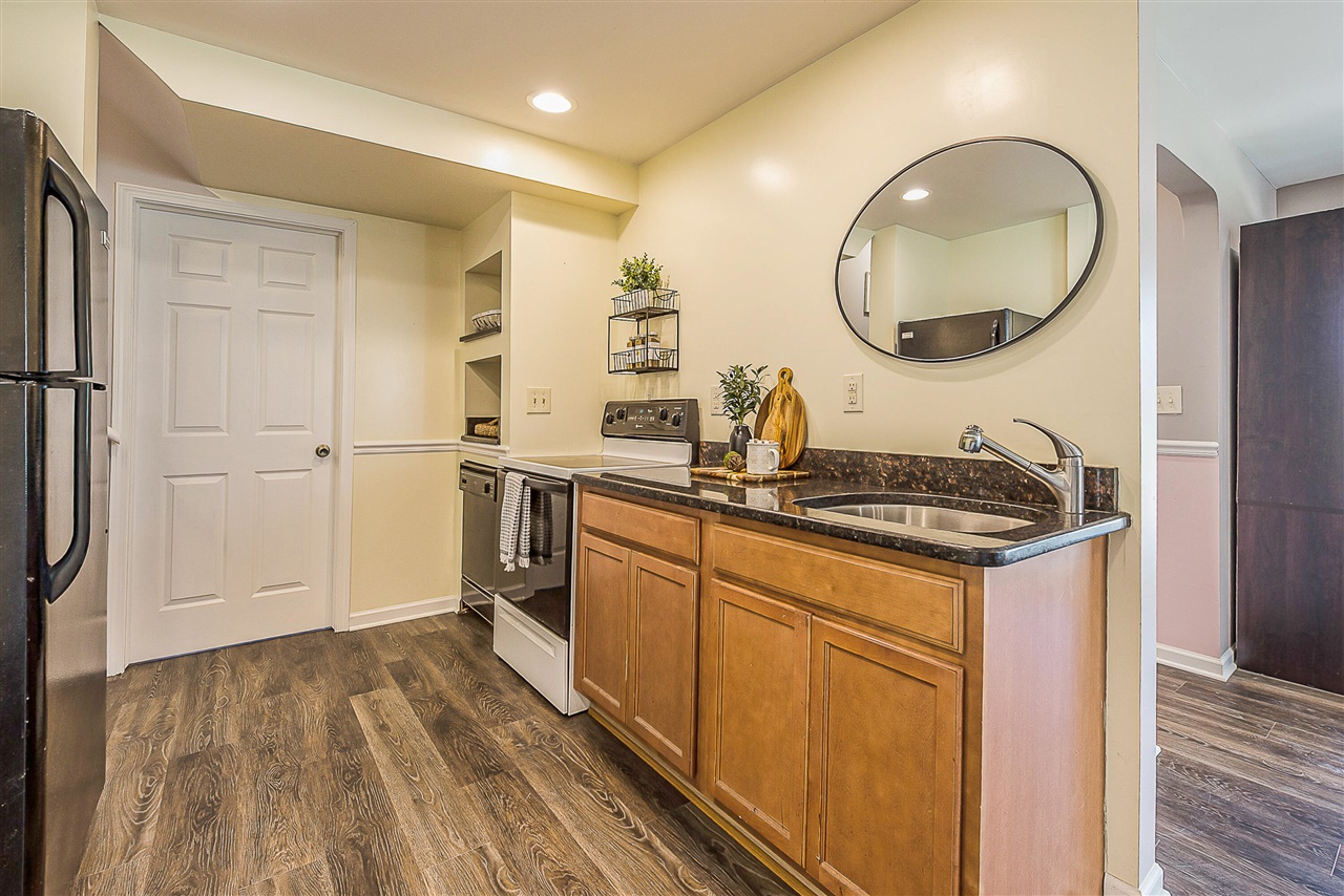 17275 Garvey Road, Chelsea, MI, 48118-9328