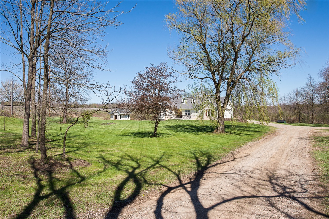 17275 Garvey Road, Chelsea, MI, 48118-9328